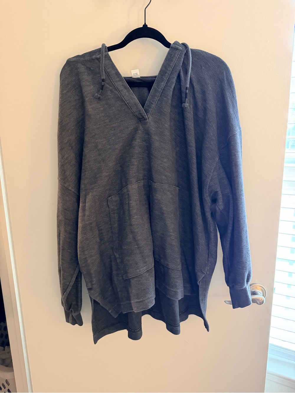 Old Navy Gray V-Neck Hooded Pullover Sweater